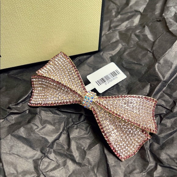 Hair Clips - Picture 4 of 4